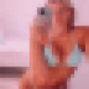 Tatyana de Saint-Ouen, 25 ans - plan cul sans lendemain
