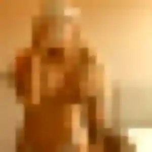 Photo sexy de Marie-France, 28 ans à Saint-Ouen-les-Vignes - plan discret