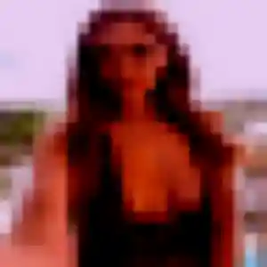 Rejoins Amira, 39 ans à Saint-Pardoux-du-Breuil gratuitement