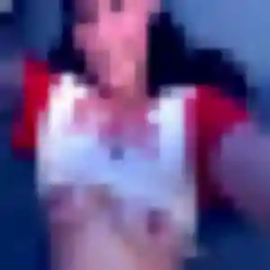 Elena (25 ans) à Saint-Paul-lès-Dax cherche un plan cul rapidement
