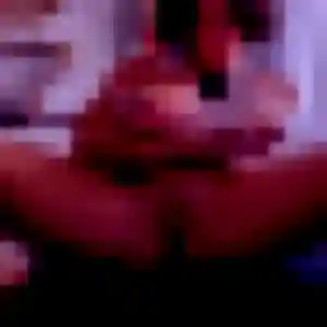 Agathe, femme de 34 ans cherche plan cul à Saint-Pern