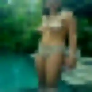 Ava, 27 ans, connectée à Saint-Pierre-des-Landes pour une rencontre coquine