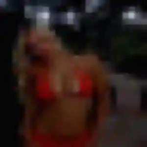 Charmante Leila, 37 ans à Saint-Python - la contacter