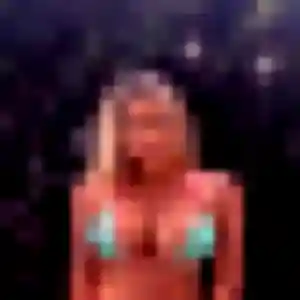 Lola, fille de 30 ans cherche plan cul à Saint-Renan