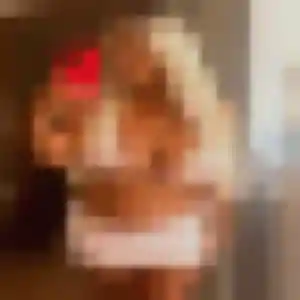 Solange, 22 ans, cherche un plan cul à Saint-Romain-la-Motte