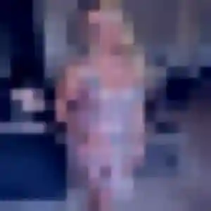 Découvre Celia, 33 ans à Saint-Thibaud-de-Couz en privé