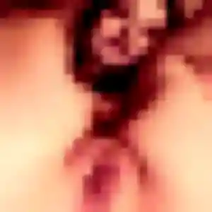 Dina de Saint-Trojan-les-Bains, 37 ans - plan cul discret