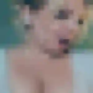 Photo exclusive de Charline, 28 ans à Saint-Victor-la-Coste - rencontre coquine