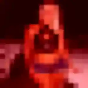 Flore, femme de 28 ans propose plan cul à Saint-Victor-Malescours