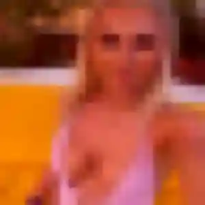 Photo de Karen à Saint-Vidal (45 ans) - plan cul gratuit
