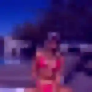 Nicole (38 ans) à Sainte-Cécile propose une rencontre ce soir