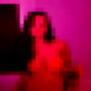 Laure, 25 ans, en ligne à Sainte-Croix-sur-Buchy pour un plan cul