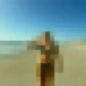 Sarah, femme de 34 ans cherche plan cul à Sainte-Mère-Église
