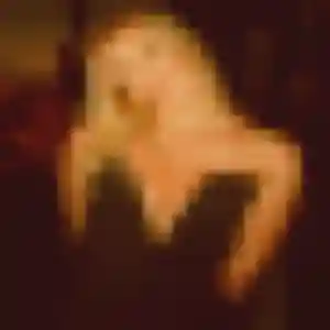 Charmante Constance, 28 ans à Sampigny - voir sa photo