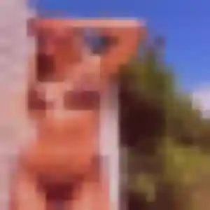 Myriam, 22 ans, disponible à Sandillon pour un plan cul