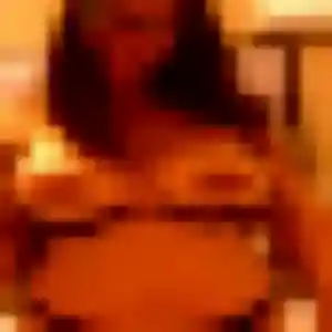 Nora, femme de 27 ans propose plan cul à Saramon