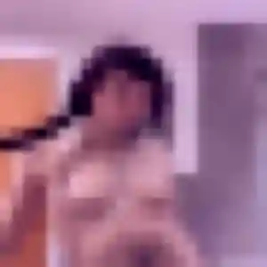 Sexy Hajar, 27 ans à Saulny - découvrir son profil