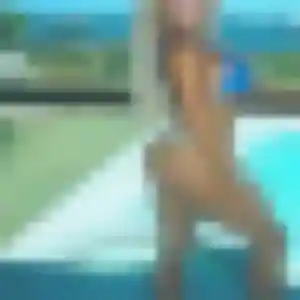 Lucie, 26 ans, disponible à Ségny pour un plan cul