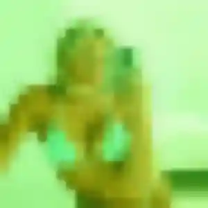 Sexy Virginie, 28 ans à Serbannes - voir sa photo