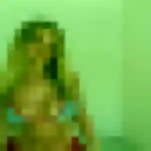 Contacte Vanessa, 25 ans à Serviès gratuitement