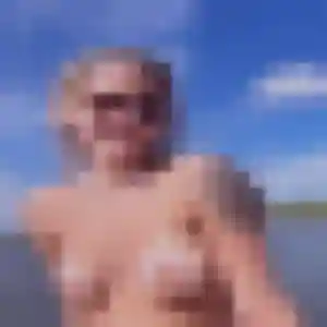 Charmante Sabine, 34 ans à Signes - la contacter