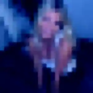 Hermine, femme de 30 ans cherche plan cul à Solignac-sur-Loire