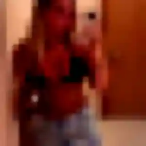 plan cul à Soultz-les-Bains : profil de Emilie, 26 ans - accès libre