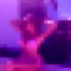 Urielle, 35 ans, en ligne à Soultzeren pour une rencontre coquine