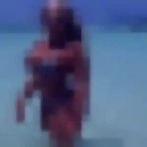 Rejoins Theresa, 26 ans à Souzy en privé
