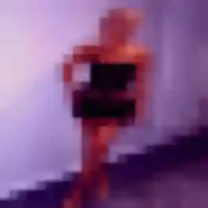 Anna, 22 ans, dispo pour plan cul à Soye-en-Septaine