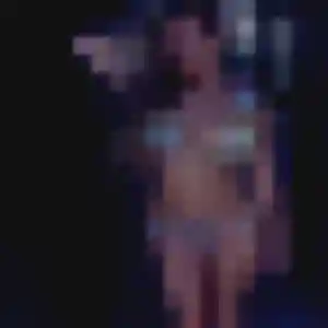 Violette, 31 ans, cherche un plan cul à Succieu