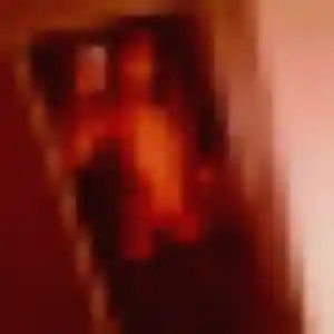 Chloe, 22 ans, connectée à Surville pour une rencontre coquine