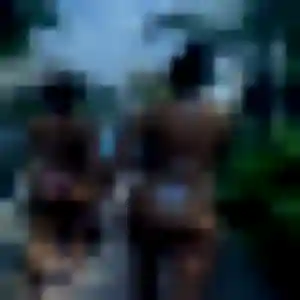Inaya, 26 ans, connectée à Surville pour une rencontre coquine