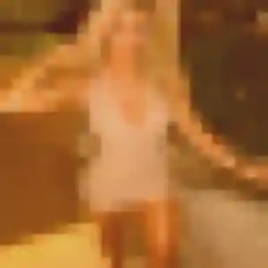 Vinciane, 26 ans, en ligne à Tauxigny-Saint-Bauld pour une rencontre coquine