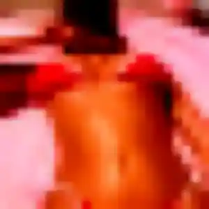 Photo de Chloe à Tavel (36 ans) - plan cul discret