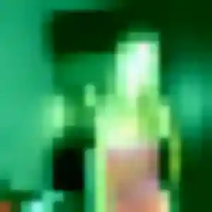 Perrine, femme de 22 ans cherche plan cul à Terre-de-Bas