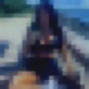 Julie, femme de 39 ans propose plan cul à Terre-de-Haut