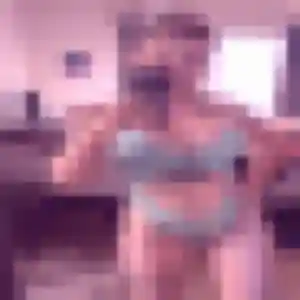 Fanny, 28 ans, en ligne à Tilh pour une rencontre coquine