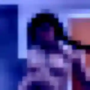 Photo de Naomi à Torigny-les-Villes (33 ans) - plan cul gratuit