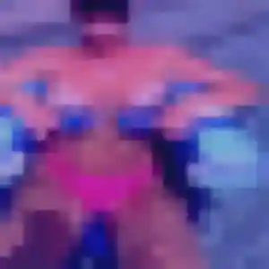 Rejoins Sylvie, 25 ans à Tramolé en privé