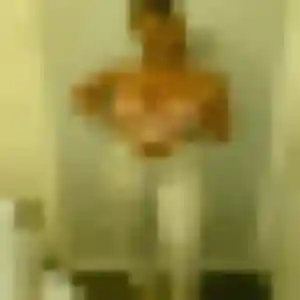 Brune, fille de 34 ans cherche plan cul à Tréglamus