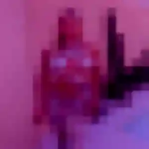 Iris, 29 ans, en ligne à Trégourez pour un plan cul