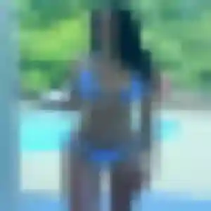 Découvre Ursula, 28 ans à Tréguidel en privé