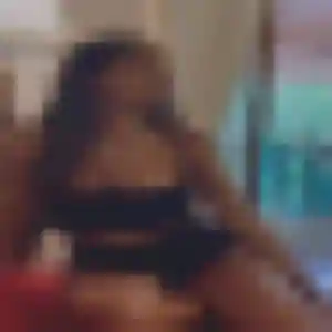Rania, fille de 24 ans propose plan cul à Trévol