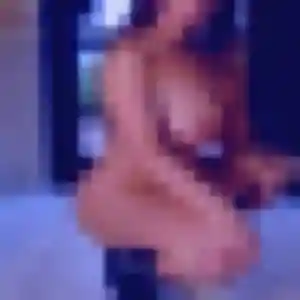 Sandrine (25 ans) à Val-de-Cognac attend une rencontre aujourd'hui