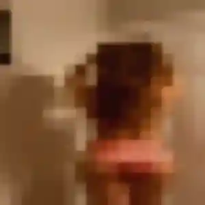 Photo sexy de Quitterie, 32 ans à Val-de-Scie - plan discret