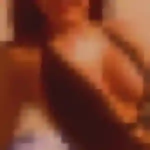 Karen, 26 ans, dispo pour plan cul à Ver-sur-Launette