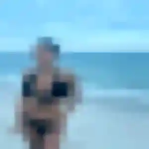 Emmanuelle, 24 ans, disponible à Vesoul pour une rencontre coquine