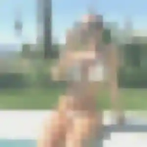 Sarah, 26 ans, connectée à Vigeois pour une rencontre coquine