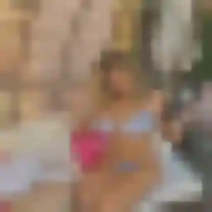 Contacte Romina, 23 ans à Vigny en privé